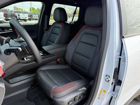 Used 2026 Chevrolet Equinox RS w/ Convenience Package III FWD image 18