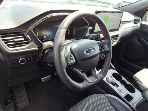 Used 2024 Ford Escape ST-Line w/ Tech Pack #1 AWD/4WD image 8