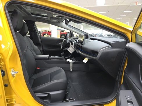 New 2026 Toyota Prius Plug-In Hybrid image 8