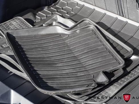 Used 2023 Subaru Impreza 2.0i Limited image 10