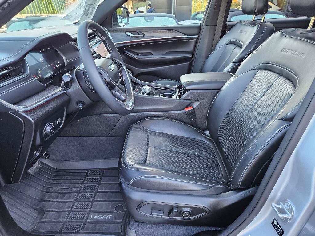 Used 2023 Jeep Grand Cherokee L Overland AWD/4WD image 18