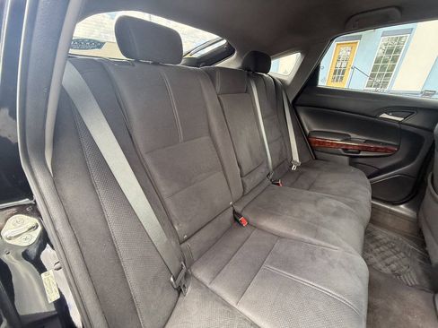 Used 2012 Honda Crosstour EX image 20