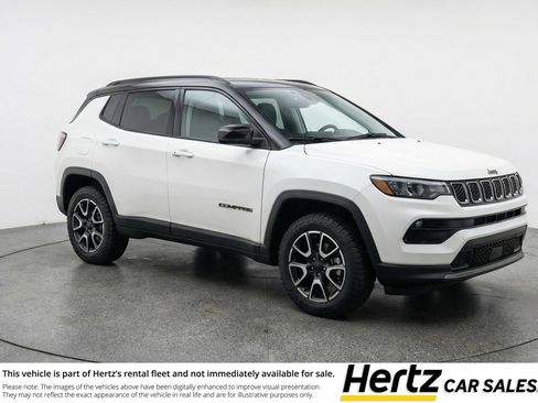 Used 2025 Jeep Compass Trailhawk AWD/4WD image 1