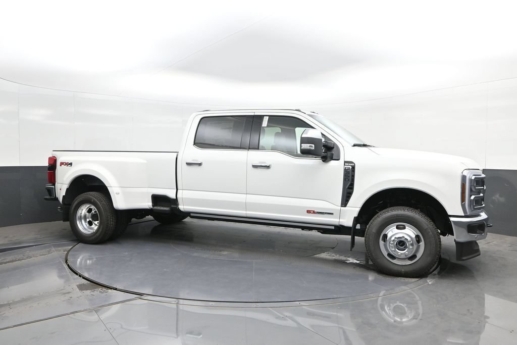 New 2026 Ford F350 King Ranch w/ Chrome Package AWD/4WD image 17