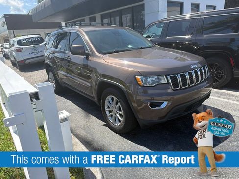 Used 2021 Jeep Grand Cherokee Laredo RWD image 3