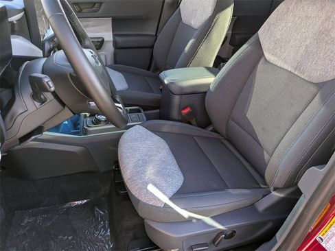 New 2025 Ford Maverick XLT w/ XLT Luxury Package image 40