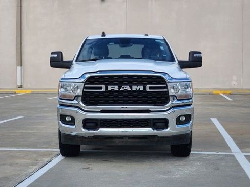 Used 2024 RAM 2500 Big Horn AWD/4WD image 2
