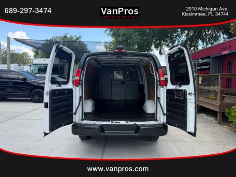 Used 2014 Chevrolet Express 3500 Extended RWD image 12