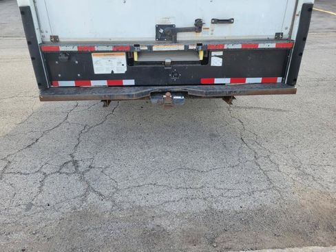 Used 2022 Ford E-350 and Econoline 350 Super Duty RWD image 18