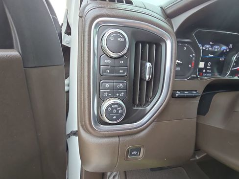 Used 2021 GMC Sierra 3500 Denali w/ Denali Ultimate Package AWD/4WD image 26