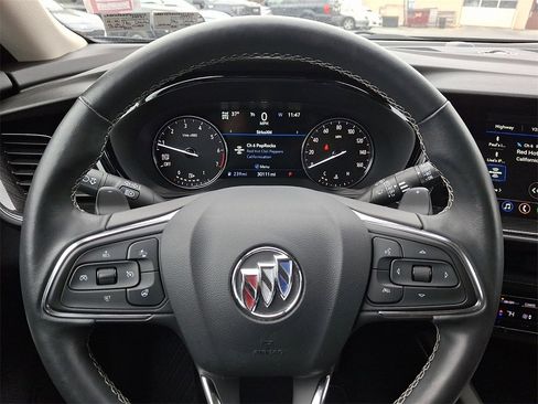 Used 2023 Buick Envision Essence image 18