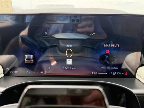 Used 2025 Lincoln Aviator Reserve w/ Equipment Group 201A AWD/4WD image 32