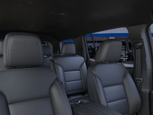 New 2026 Chevrolet Traverse LT w/ Driver Confidence Package FWD image 24