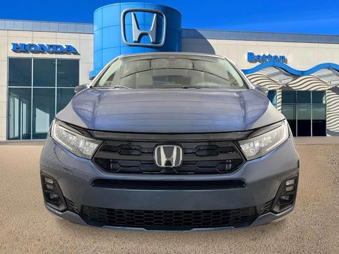 New 2026 Honda Odyssey Touring image 8