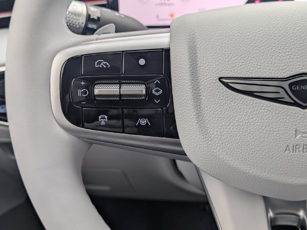 Used 2026 Genesis GV70 2.5T Advanced AWD/4WD image 19