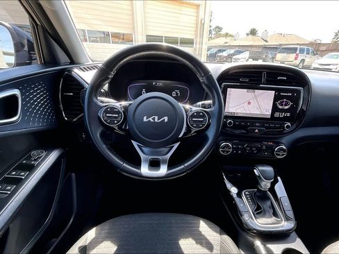 Used 2023 Kia Soul EX FWD image 6
