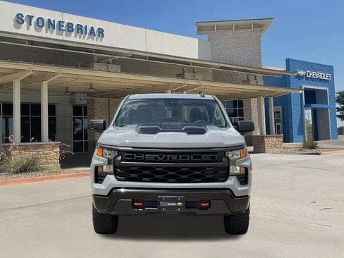 Used 2024 Chevrolet Silverado 1500 Custom Trail Boss w/ LPO, Dark Essentials Package AWD/4WD image 9