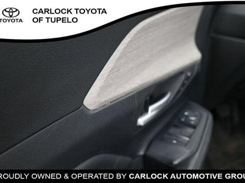 Used 2024 Toyota Grand Highlander AWD image 22