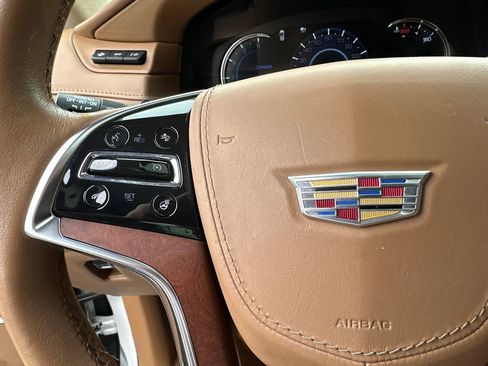 Used 2016 Cadillac Escalade Platinum AWD/4WD image 26