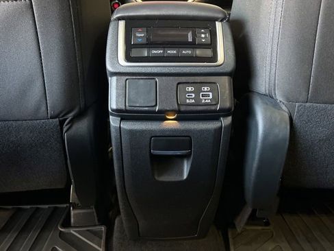 Used 2023 Subaru Ascent Premium w/ Convenience Package AWD/4WD image 26