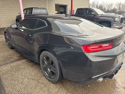 Used 2017 Chevrolet Camaro LT image 4