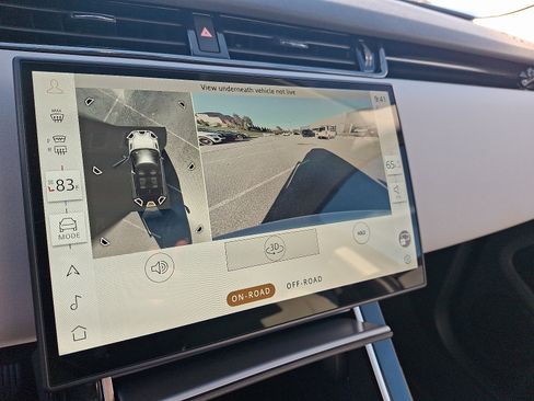 Used 2025 Land Rover Range Rover Evoque S image 19