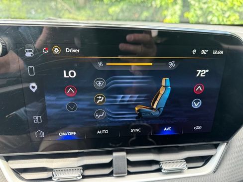 Certified 2026 Chevrolet Equinox LT w/ Convenience Package II FWD image 28