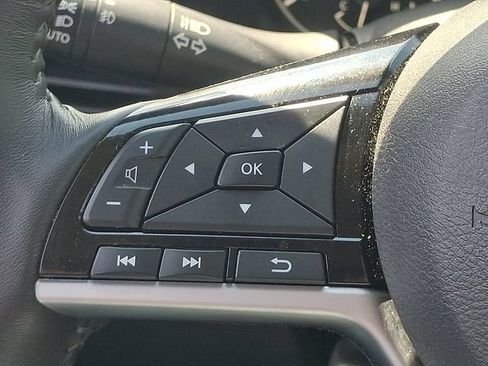 Used 2021 Nissan Altima 2.5 SL FWD image 21