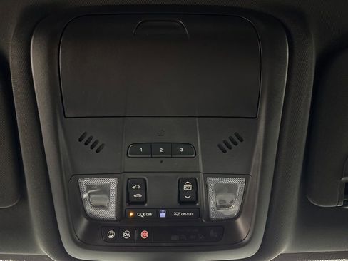 Used 2023 Chevrolet Blazer Premier w/ Driver Confidence II Package AWD/4WD image 26