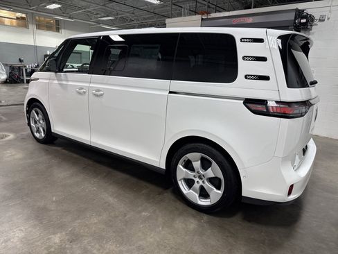 New 2025 Volkswagen ID. Buzz Pro S image 5