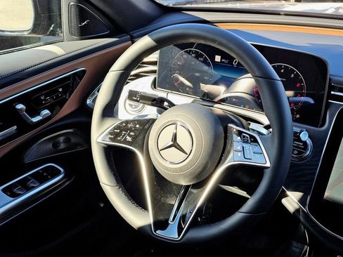 New 2026 Mercedes-Benz E 350 4MATIC Sedan image 28