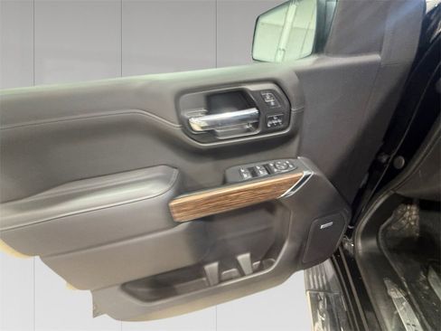 Used 2022 Chevrolet Silverado 1500 High Country image 11