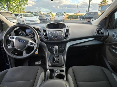 Used 2015 Ford Escape S FWD image 32