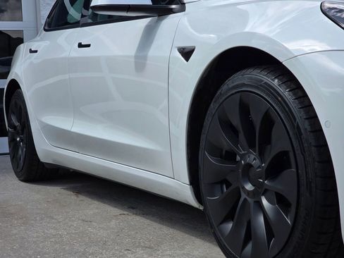 Used 2022 Tesla Model 3 Standard Range image 40