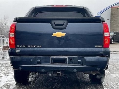 Used 2008 Chevrolet Avalanche LTZ image 4