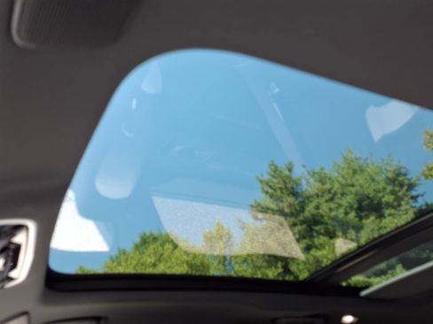 Certified 2026 Land Rover Range Rover Velar S image 18