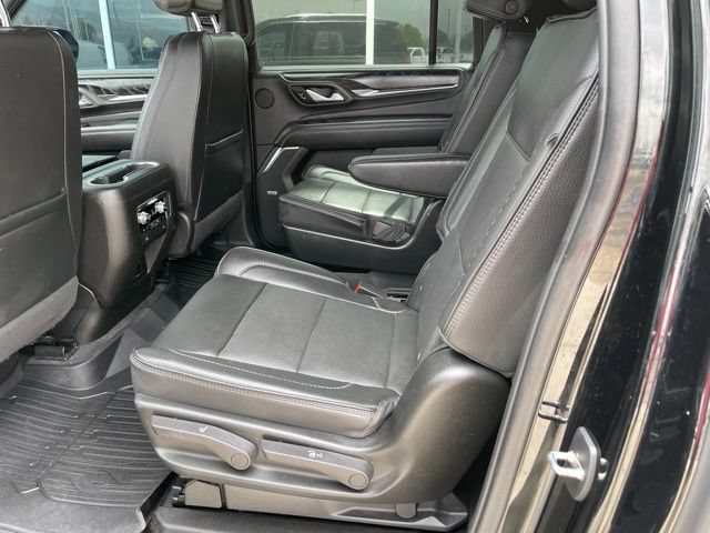 Used 2022 GMC Yukon XL Denali AWD/4WD image 13