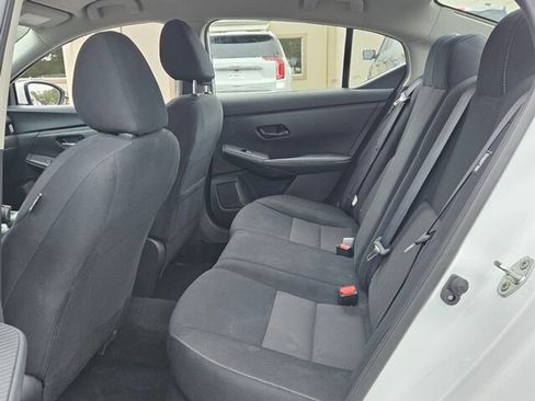 Used 2024 Nissan Sentra SV image 7