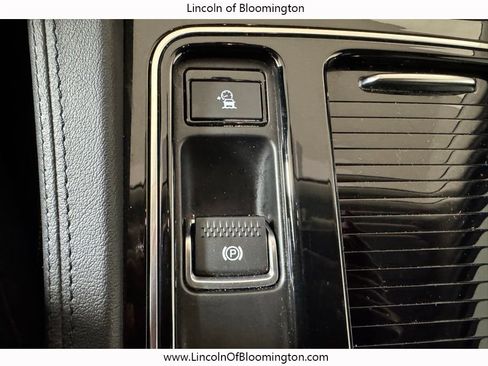 Used 2019 Jaguar F-PACE Prestige image 60