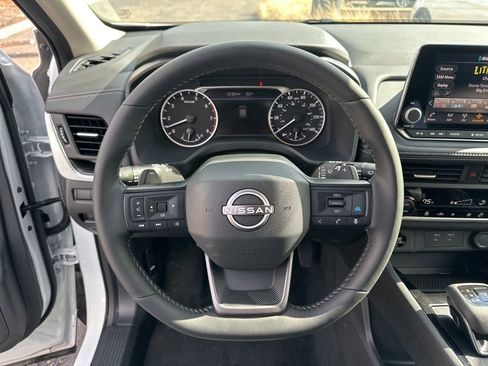 Used 2026 Nissan Rogue SV w/ SV Premium Package image 47