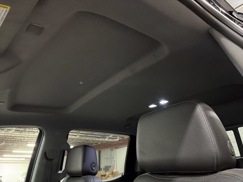 Used 2019 GMC Sierra 1500 SLT AWD/4WD image 20