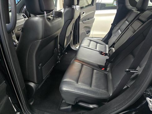 Used 2021 Jeep Grand Cherokee Limited image 30