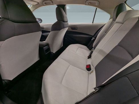 Used 2022 Toyota Corolla LE image 18