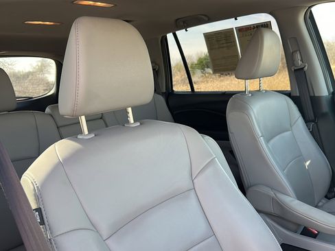 Used 2019 Honda Pilot EX-L image 24