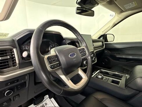 Used 2024 Ford Expedition Max XLT image 14