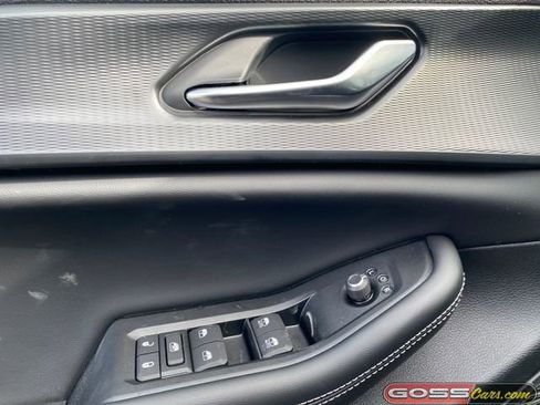 New 2025 Jeep Grand Cherokee Laredo X w/ Luxury Tech Group I image 24