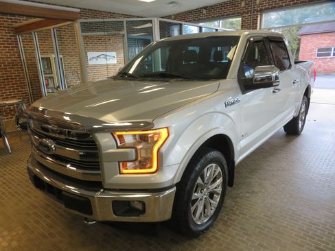 Used 2017 Ford F150 Lariat w/ Equipment Group 502A Luxury image 82
