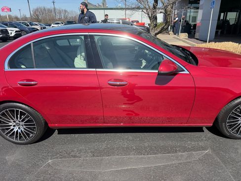 Used 2025 Mercedes-Benz C 300 Sedan image 8