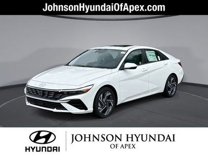 New 2025 Hyundai Elantra Limited w/ Cargo Package
