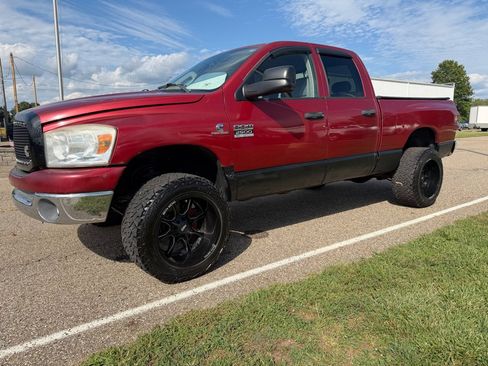 Used 2007 Dodge Ram 2500 Truck SLT w/ Quad Cab Big Horn Value Group AWD/4WD image 3